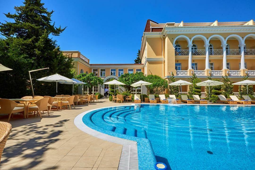 Palace Del Mar Odessa Exteriör bild